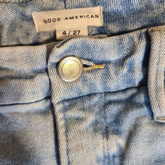 Good American Good Classic Distressed High-Rise Slim Jeans - Picture 5 of 8